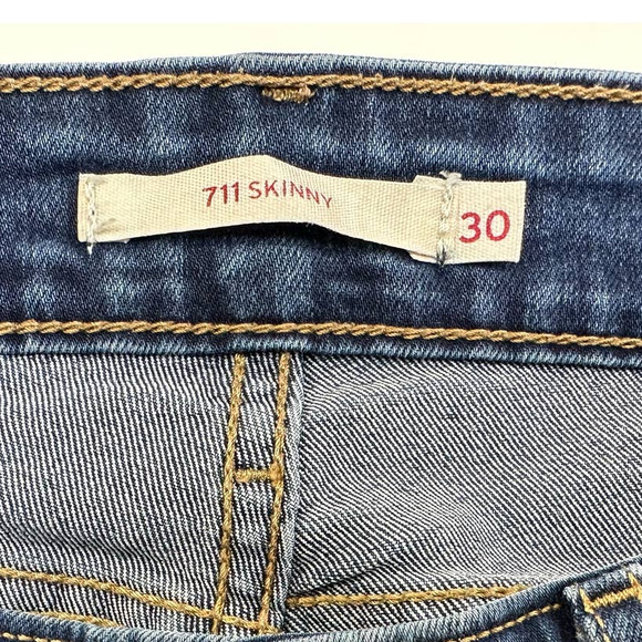 Levi's 711 Skinny Jean - Picture 3 of 6